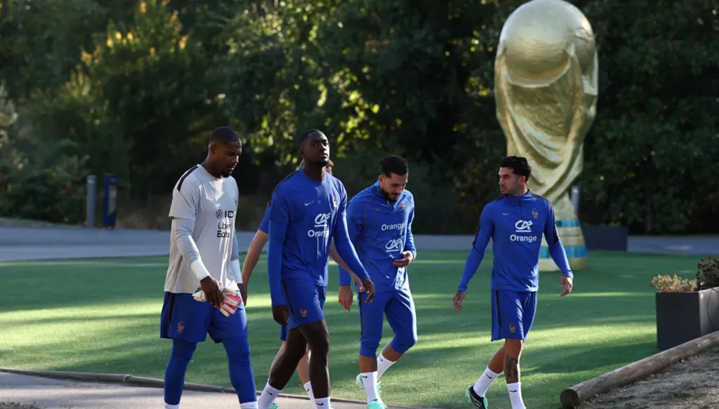 زيدان يخسر ثالث لاعب... ماذا حدث لكوناتي قبل مواجهة تركيا؟
