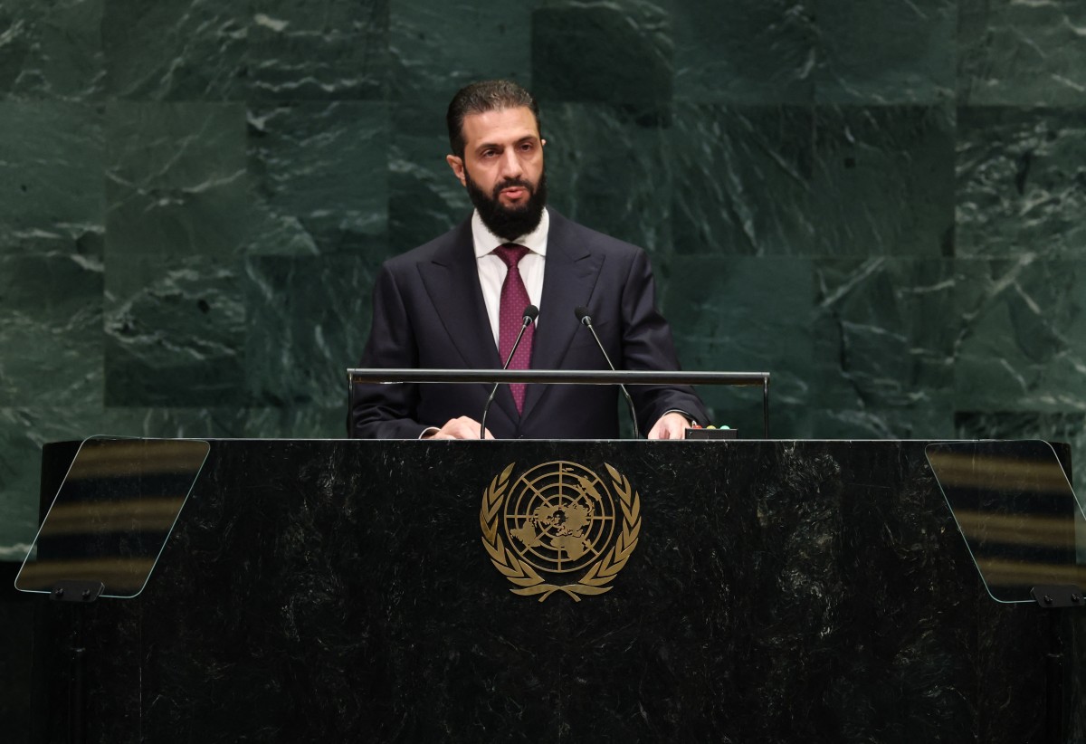 الرئيس السوري احمد الشرع