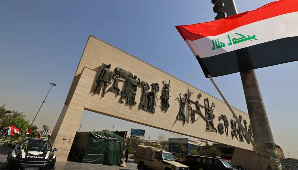 لبنان يُسلّم العراق مُدانة باختلاس 3 ملايين دولار