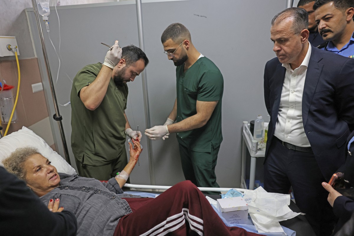 هايدي ليفين في قسم الطوارئ في المستشفى الحكومي بمدينة رام الله. (أ ف ب)