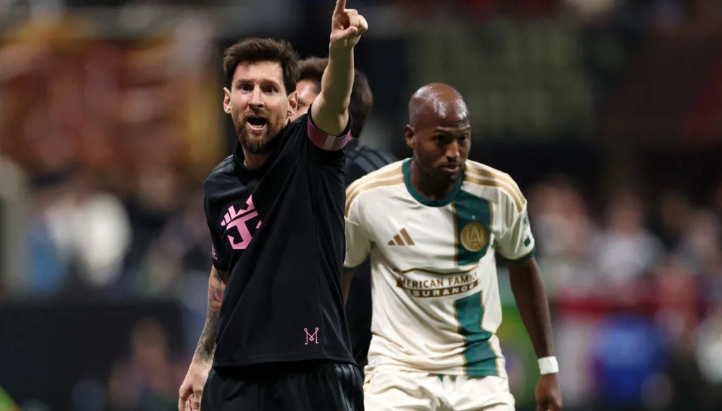 ميسي ينفرد بإنجاز تاريخي في الدوري الأميركي بعد تألقه أمام أتلانتا