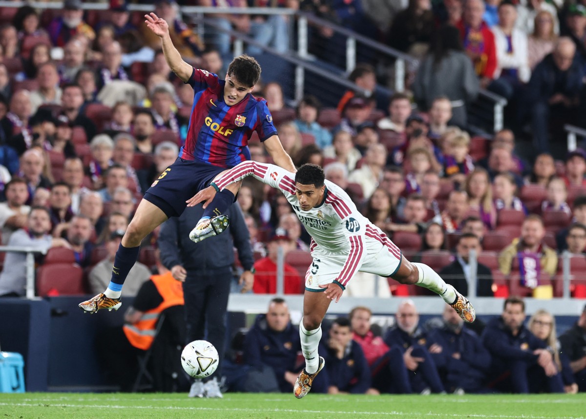 من مباراة برشلونة وريال مدريد. (أ ف ب)