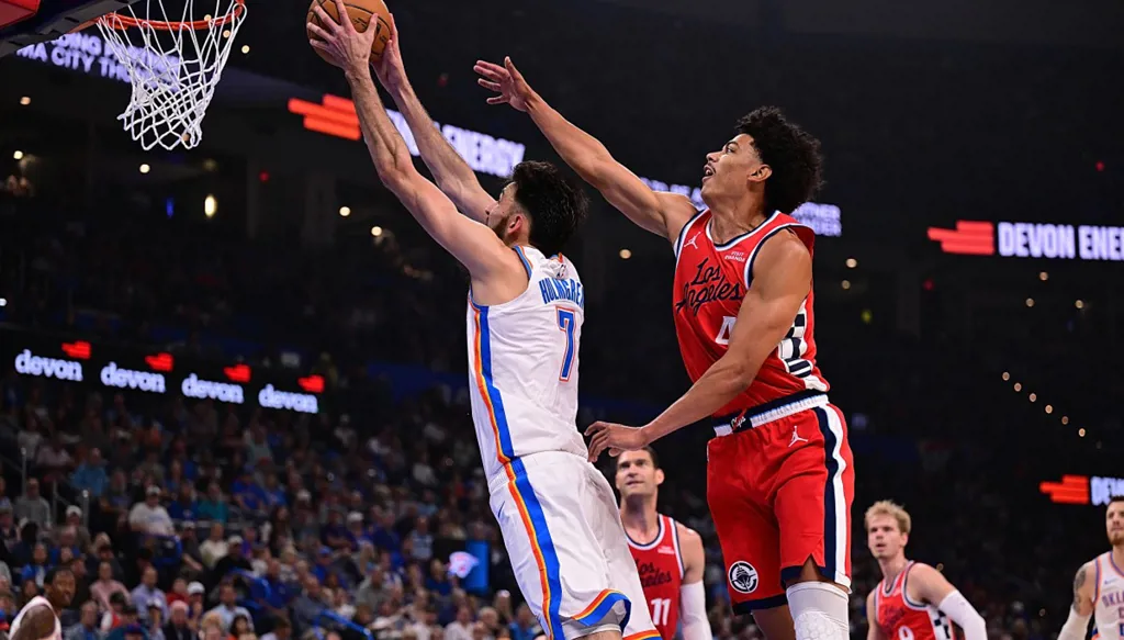 بداية الموسم تتحول إلى كابوس... الإصابات تلاحق بطل NBA