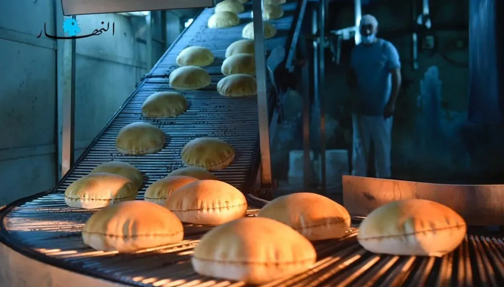 المصري يُطمئِن على رغيف الخبز ويناشد الحكومة: آن الأوان للوقوف إلى جانب العمال