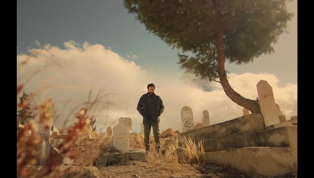 "سكرة الحب"... معادلة غموض وتشويق من عالم المقابر والروح