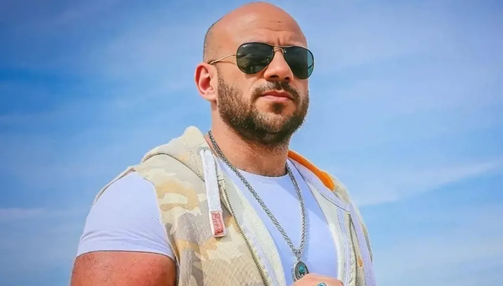 "انقطع حبل الود".. الستار يسدل نهائياً على قصة أحمد مكي ومي كمال الدين