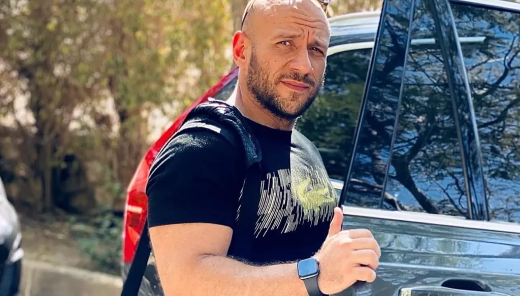 طليقة أحمد مكي تكشف للمرة الأولى عن زواجها السابق... وتحذف المنشور
