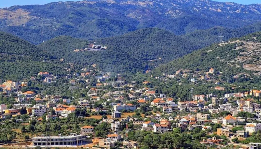 جسم غريب ينفجر بنازح جنوبي على شاطئ شكا شمالي لبنان!