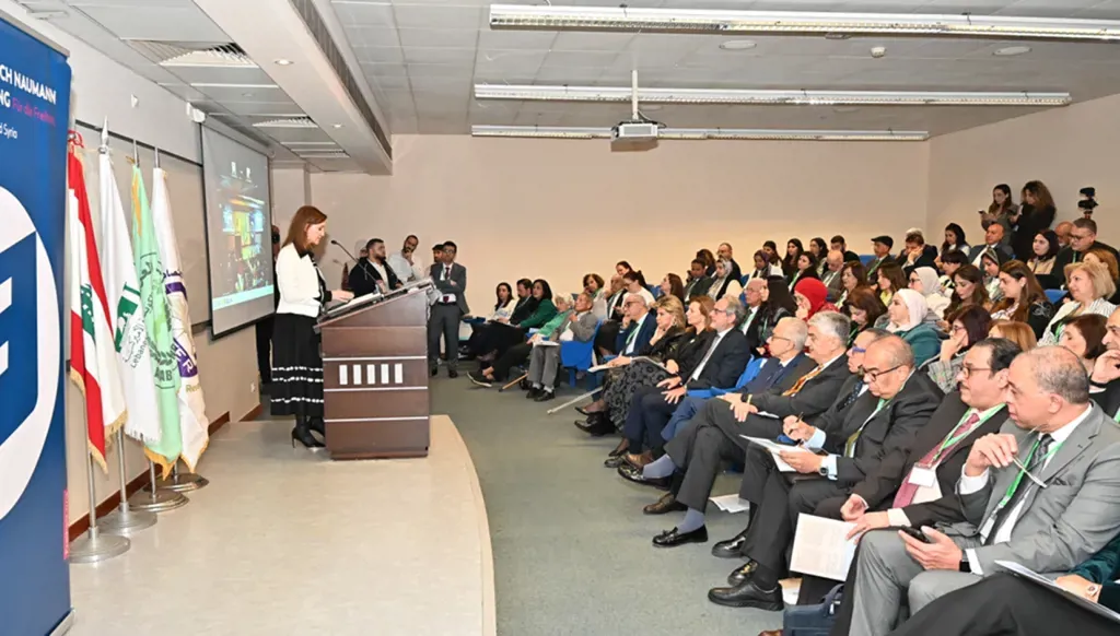 من المؤتمرات إلى النمو