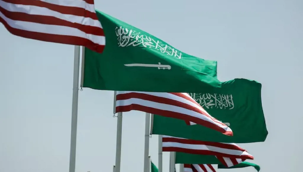 الاتفاق النووي الأميركي-السعودي يحصل على موافقة ترامب المشروطة