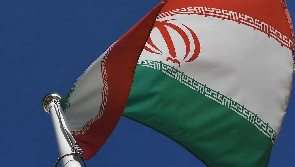 الأصول الإيرانية المجمدة... انفراجة مالية مشروطة قد تمنح الاقتصاد المتعثر متنفساً مؤقتاً