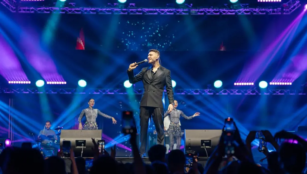 الشامي يعلن عن أولى حفلات صيف 2025... والبداية مع تامر حسني