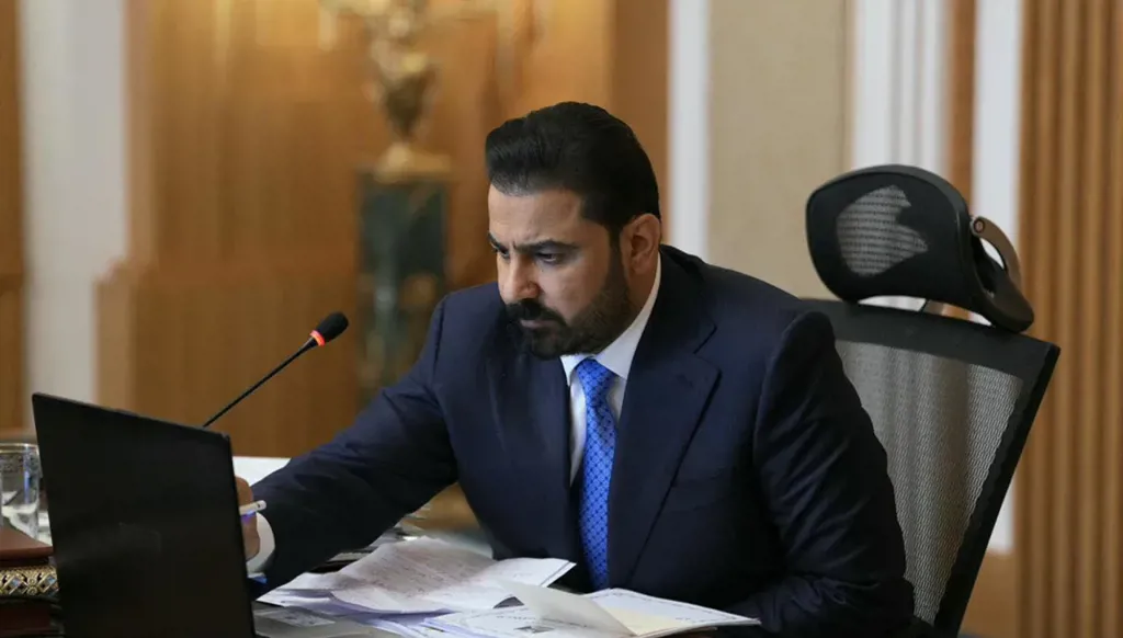 رئيس الوزراء العراقي يبحث مع المالكي استكمال تشكيل الحكومة وحصر السلاح بيد الدولة