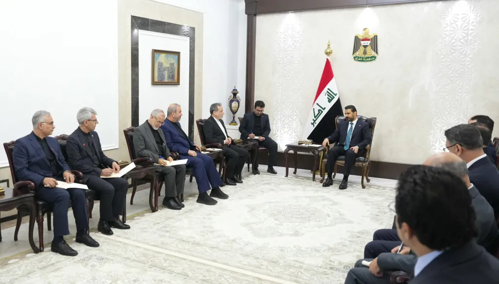 عراقجي في بغداد يحذِّر من "التجاوزات الأميركية" في هرمز ويؤكِّد دعم العراق