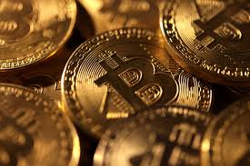 عملة بتكوين الرقمية (رويترز)
