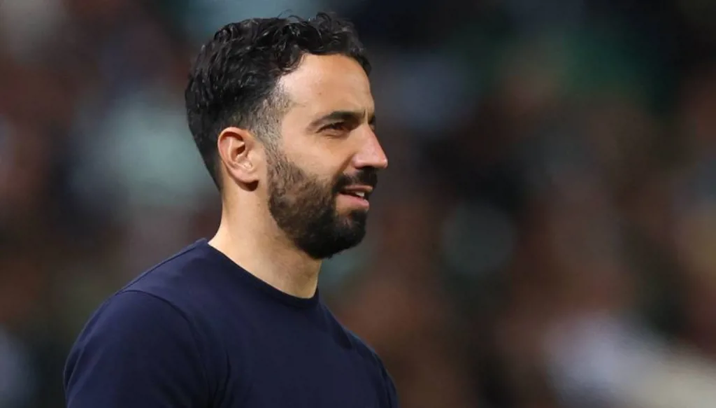 كيف أصبح أموريم كابوساً لجماهير مانشستر يونايتد؟