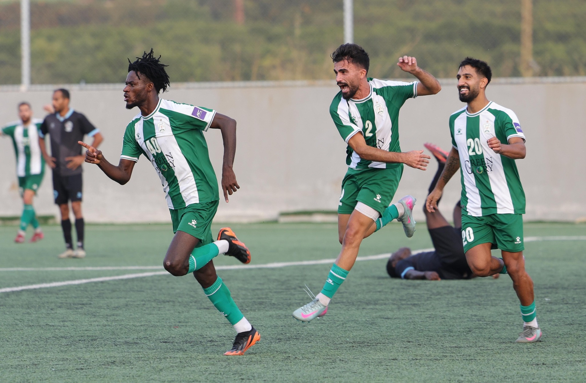 الأنصار يضغط على الصدارة. (وكالات)