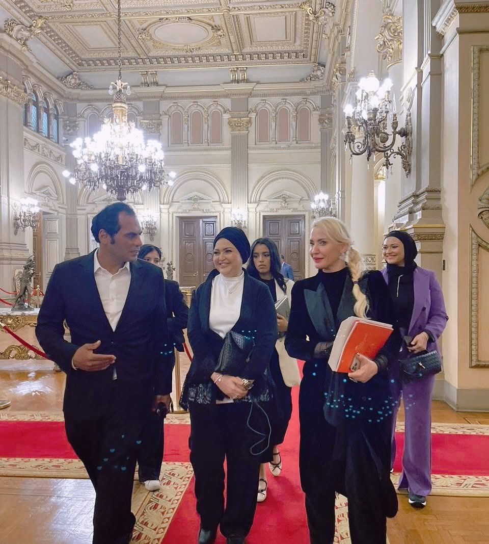 أنور الكموني وديليا غراس في قصر عابدين. (سوشيل ميديا)