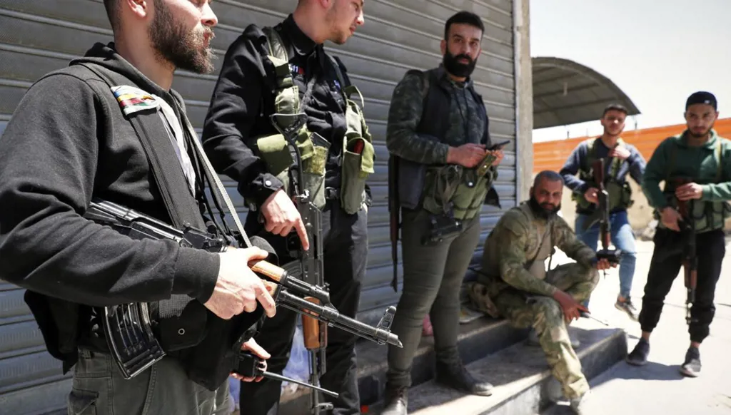 المرصد السوري: 560 مفقوداً بينهم نساء وأطفال في السويداء... ولجنة التحقيق تجتمع