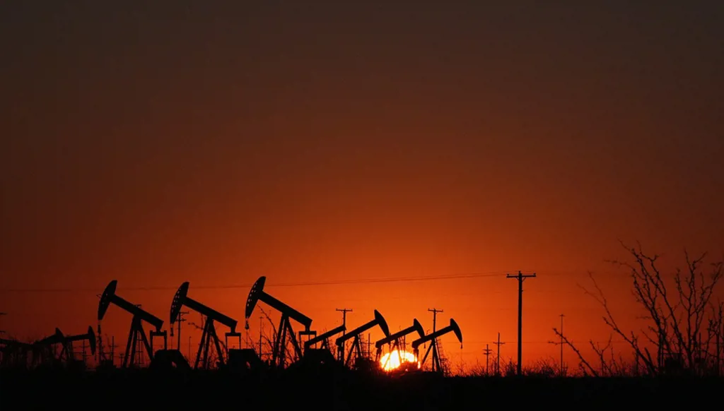 The "oil" of the 21st century at the crossroads of economics and politics