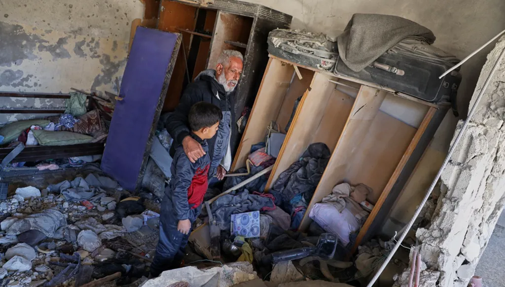 Israeli military expansion in Syria raises tensions as they carve out a buffer zone (AP)