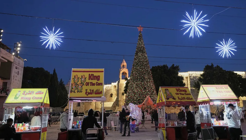 Christmas spirit returns to Bethlehem after ceasefire in Gaza (AP)