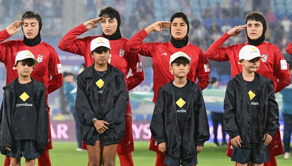 L'équipe féminine de football d'Iran rentre au pays après que certaines joueuses ont demandé l'asile, rapportent les médias iraniens