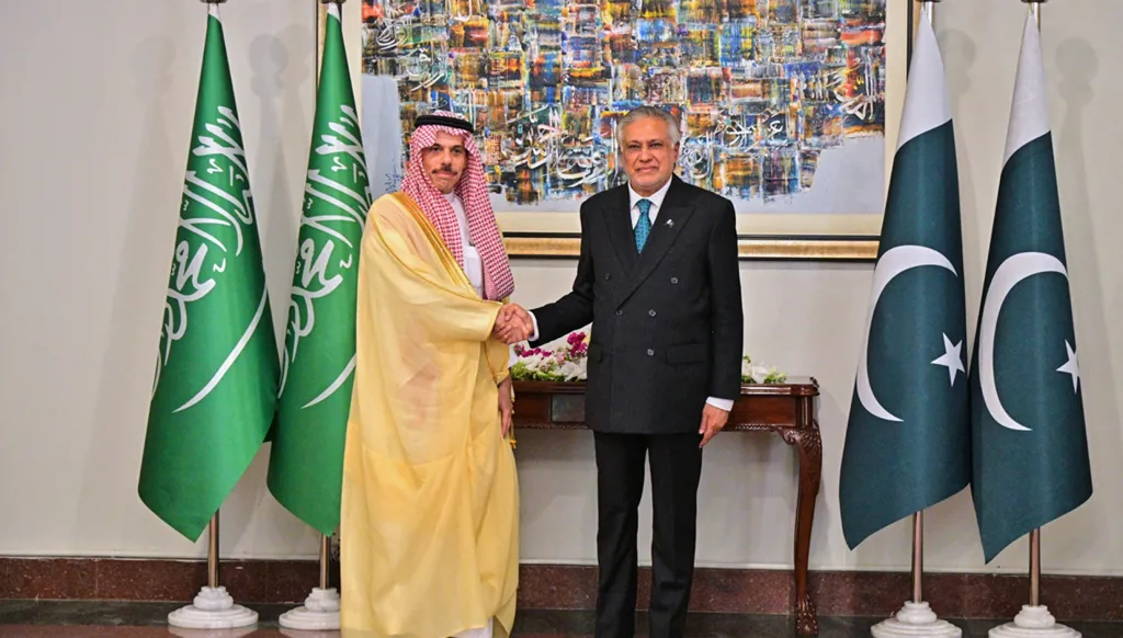 Mediators gather in Pakistan for talks on ending the monthlong Iran war (AP)