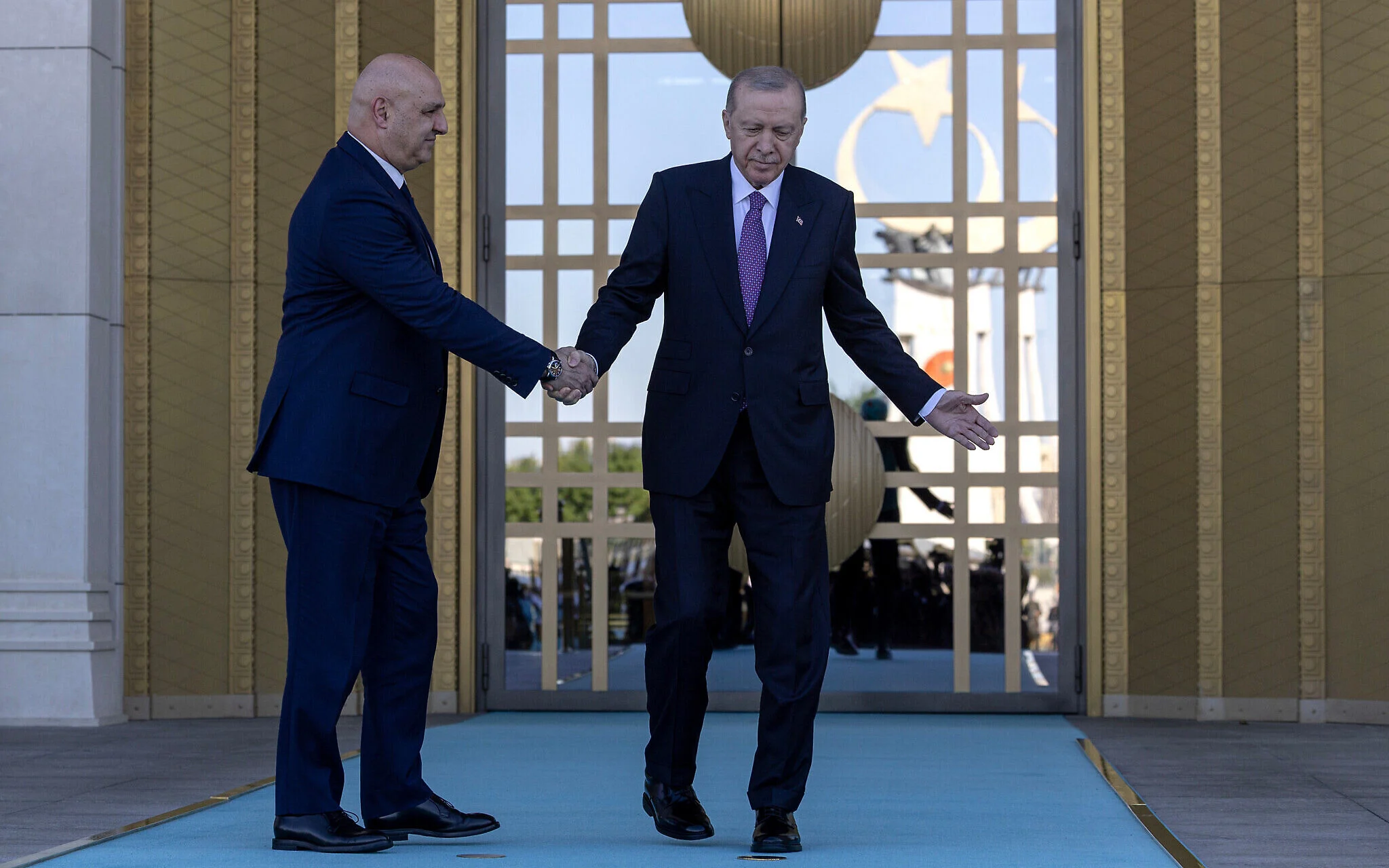 إردوغان وعون.