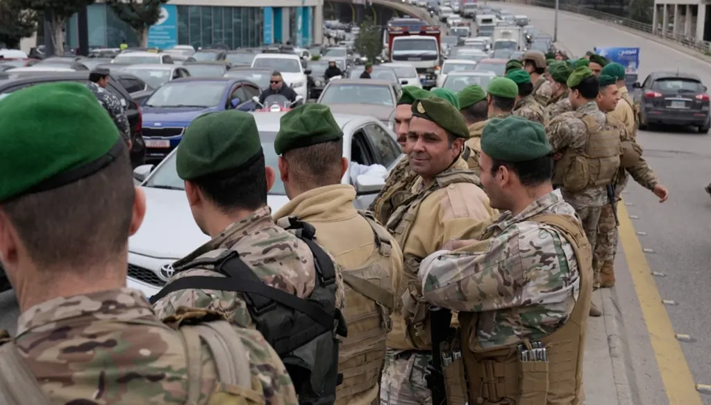 PM Salam splits the unions to finance salary increase for military personnel