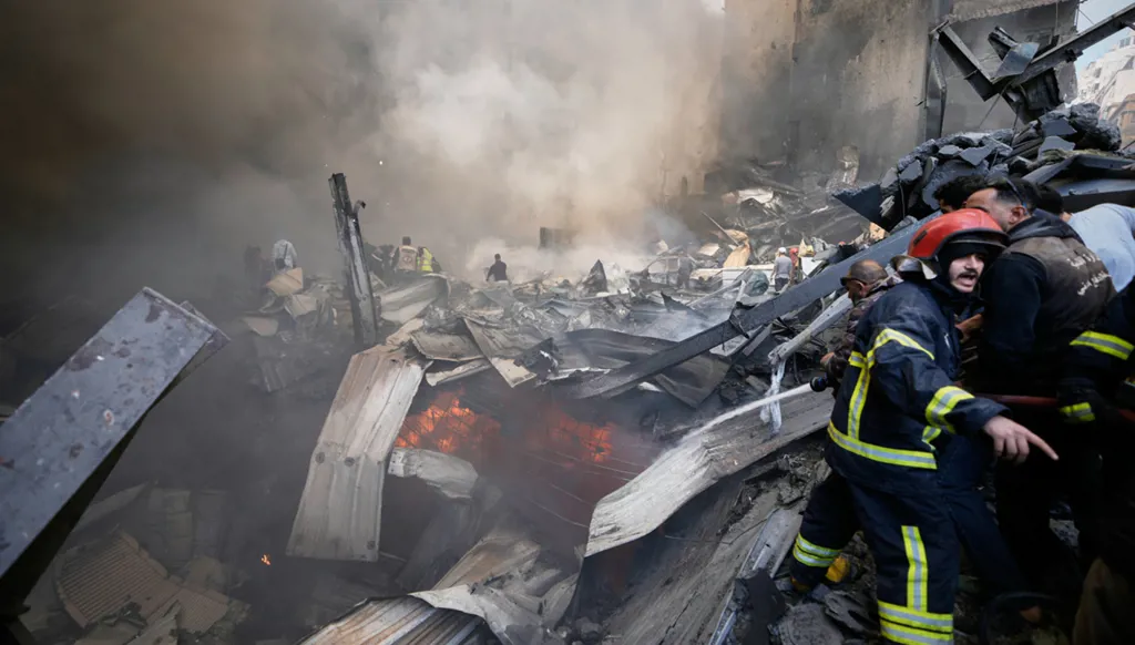 Ceasefire at risk over Israel's attacks in Lebanon, possible mines in Strait of Hormuz (AP)