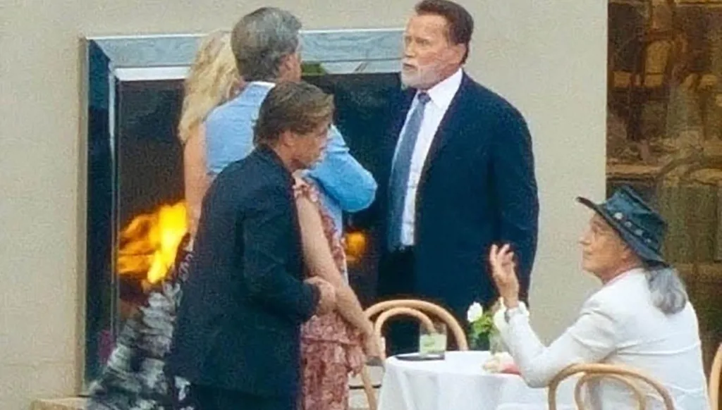 صور مسرّبة من زفاف نجل أرنولد شوارزنيغر