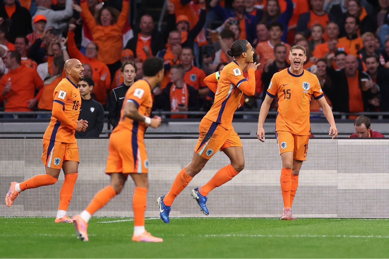 لاعبو منتخب هولندا. (وكالات)