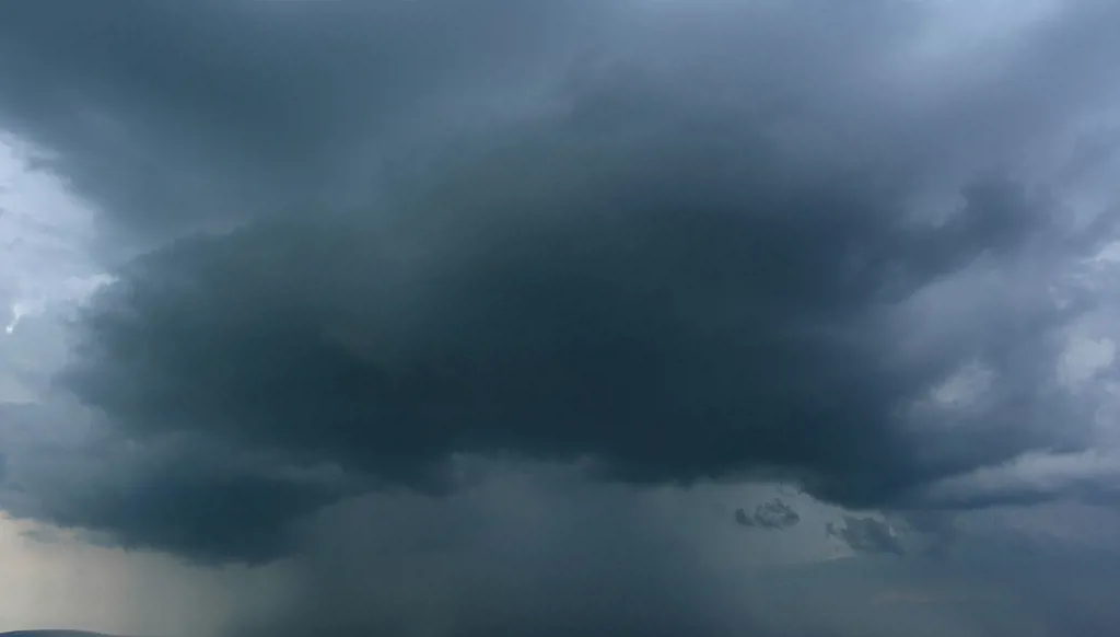 البحر المتوسط يُحيّر العالم... سفن تختفي ولغز في القاع و50 مليار دولار خسائر محتملة