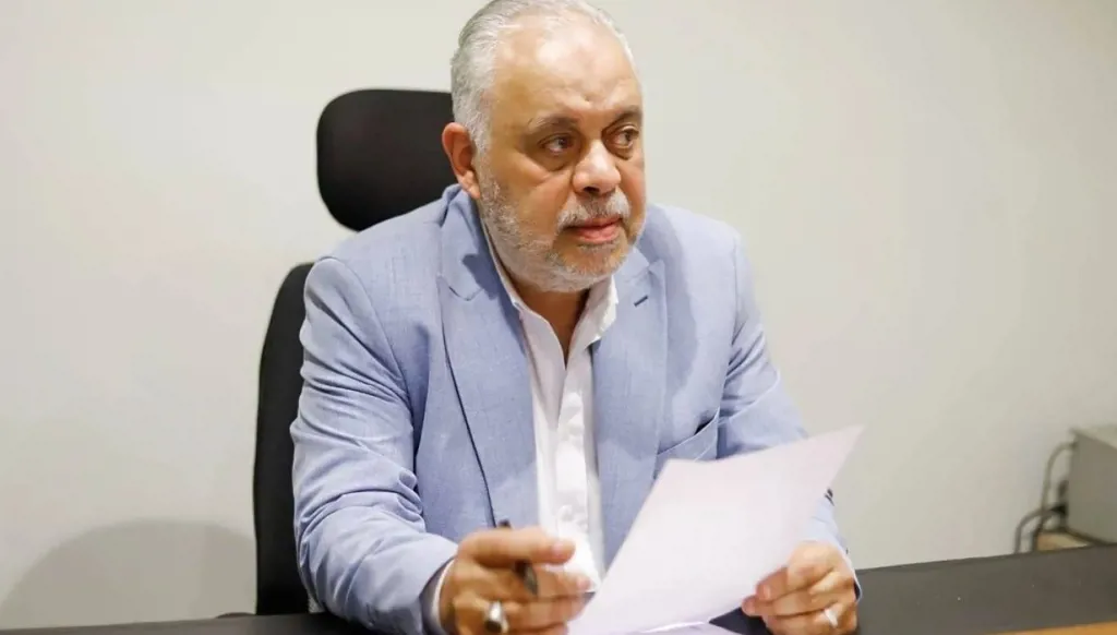 نقابة الممثلين تُلغي تصاريح عمل محمد غنيم بسبب "الإساءة إلى النساء"