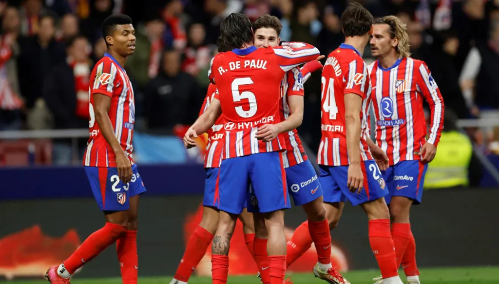 لاعب أتلتيكو مدريد يتفوق على ميسي ورونالدو