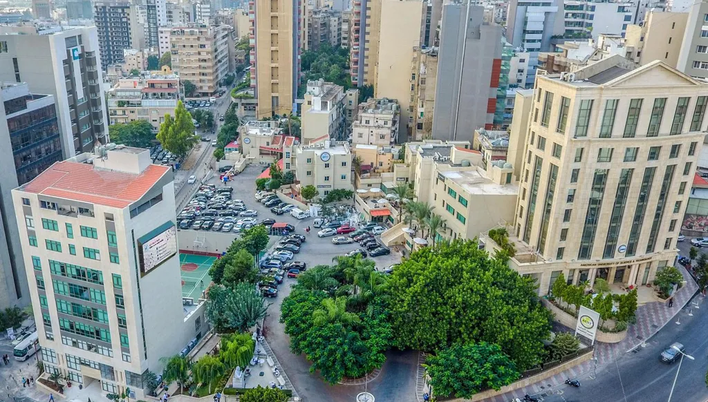 جامعة AUST: الريادة في التعليم الذكي والتخصصات المستقبلية