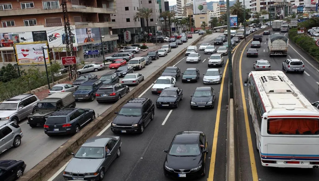 لبنان يخسر ثقة المانحين... والقروض: توسعة أوتوستراد جونيه مثال صارخ!