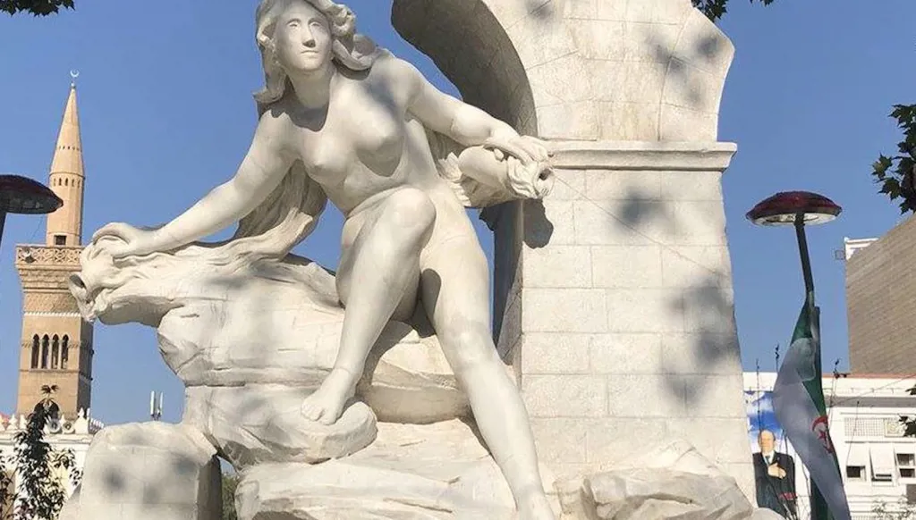 تحطيم تمثال المرأة العارية في الجزائر... ما حكاية "عروسة سطيف"؟