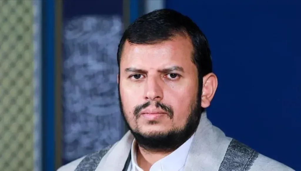 Le leader houthi yéménite Abdul Malik al-Houthi menace d'une action militaire, promet fidélité à l'Iran