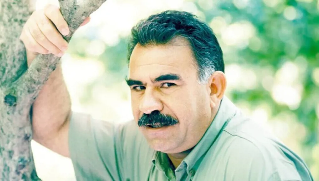 وفد من حزب تركي مؤيد للأكراد سيزور أوجلان في سجنه