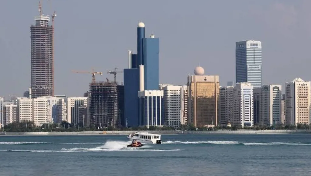 الشركات العائلية في الإمارات... كيف يستمر النجاح بعد المؤسس؟
