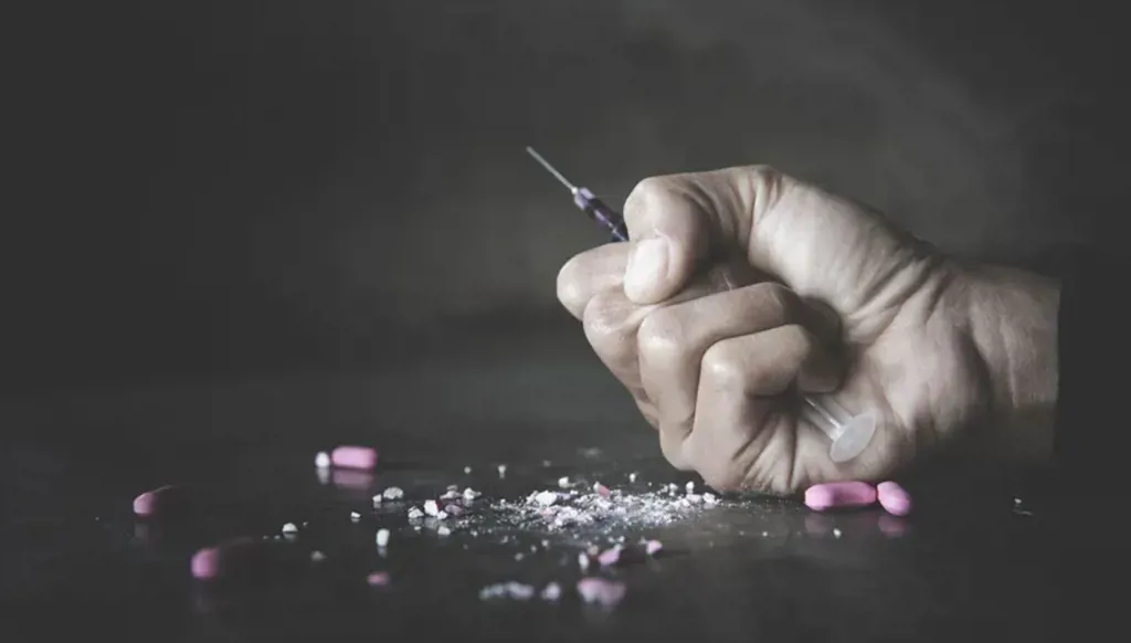 À l'intérieur de l'addiction : Entre luttes cachées et la réalité changeante de la récupération au Liban