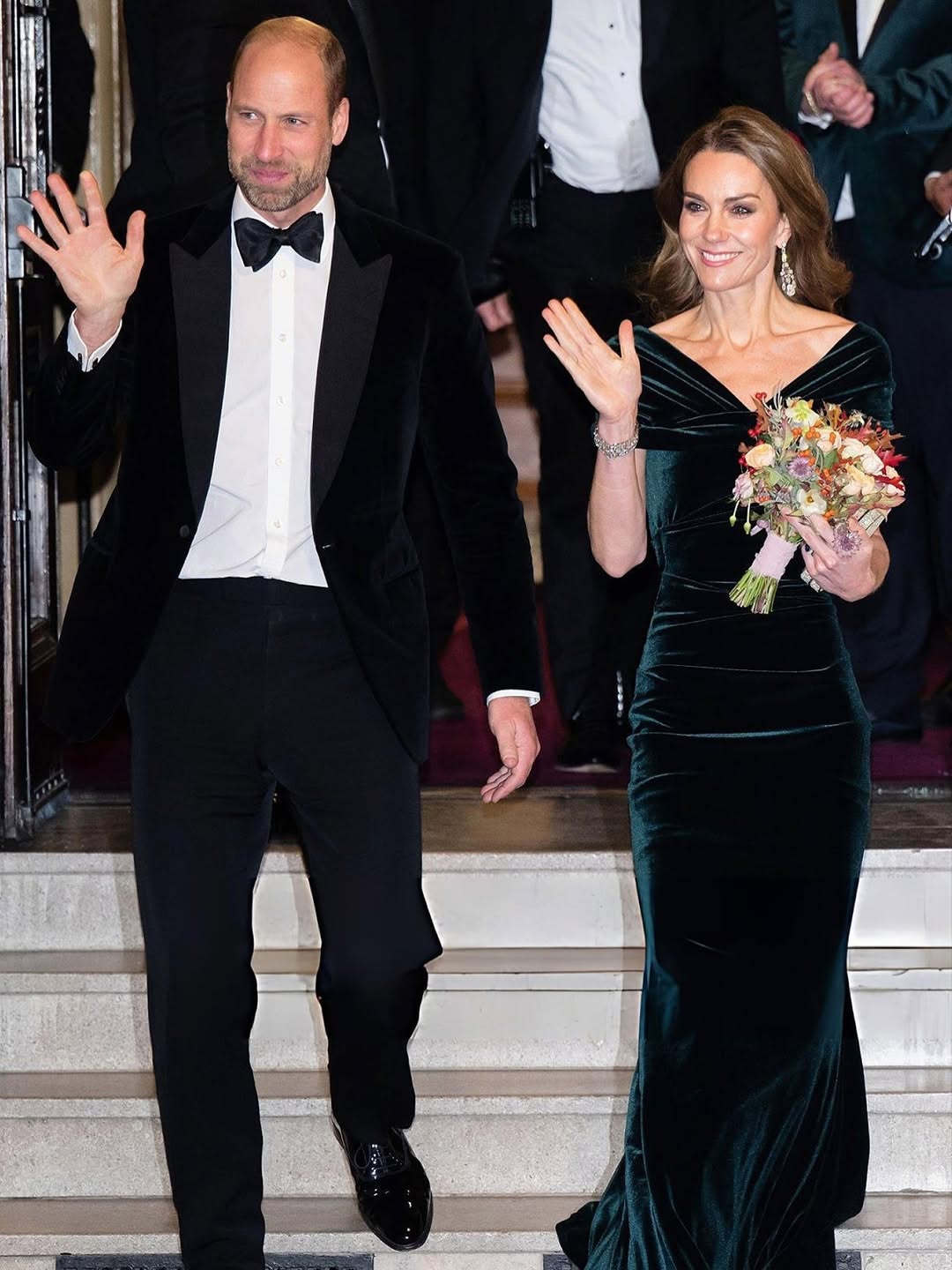 كيت ميدلتون بأول ظهور على السجادة الحمراء بعد غياب عامين رفقة الامير ويليام (انستغرام)