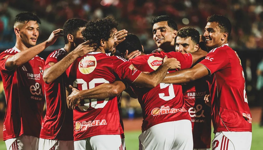 الأهلي أمام الزمالك في نهائي كأس السوبر المصري. (وكالات)