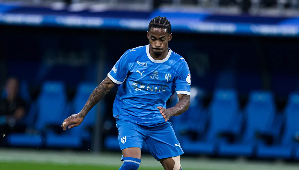 مشروع الهلال الرياضي يوجه ضربة تكتيكية إلى كبار أوروبا