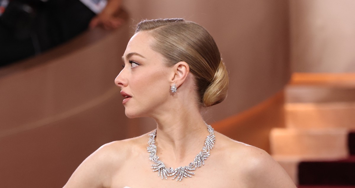 مجوهرات أماندا سيفريد الماسية في غولدن غلوب 2026 من تيفاني آند كو (أ.ف.ب)