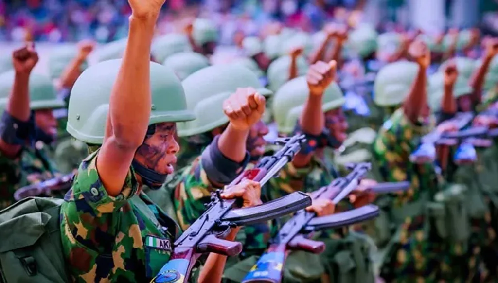 إصابة 14 جندياً نيجيرياً بهجوم على قاعدة عسكرية