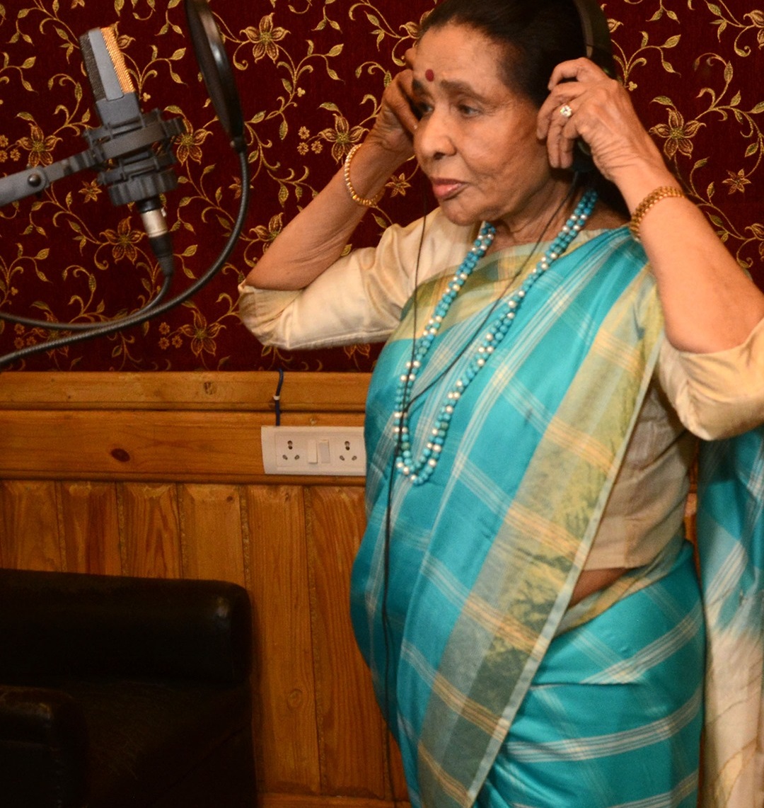 رحيل آشا بوسلي عن 92 عاماً (أ.ف.ب)