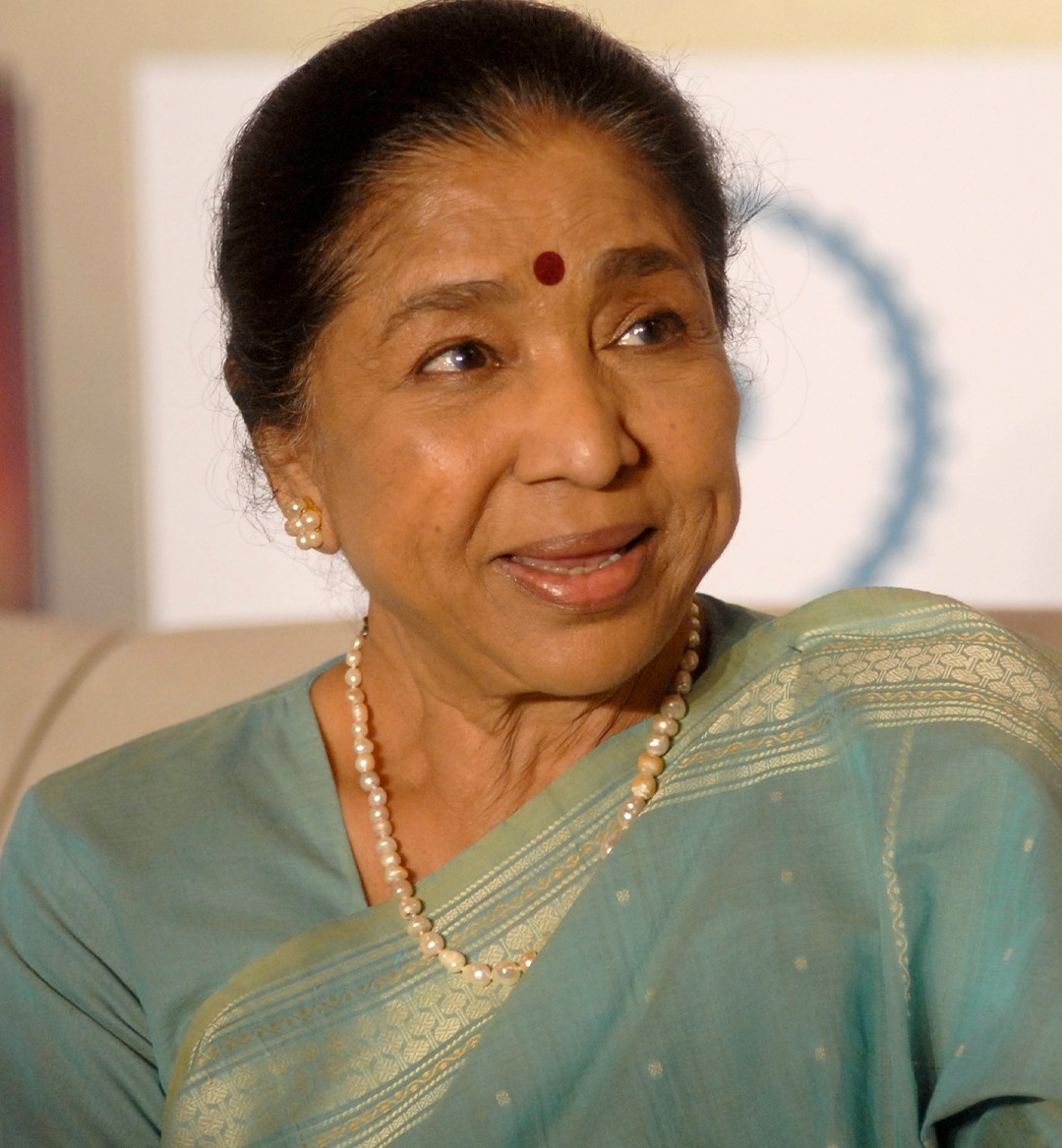 رحيل آشا بوسلي عن 92 عاماً (أ.ف.ب)